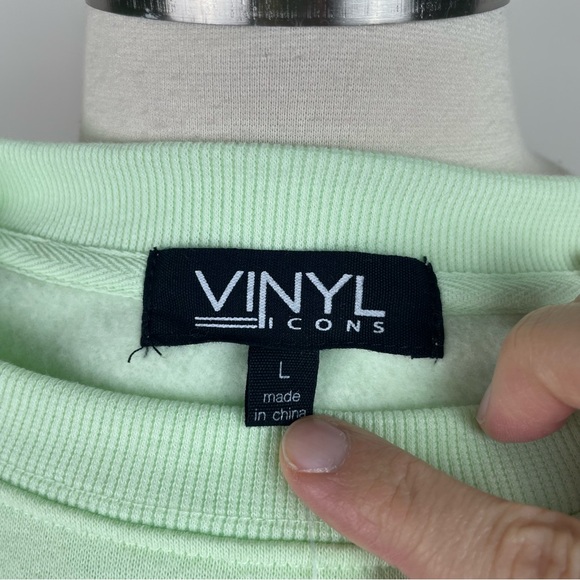 Vinyl Icons Lime Green New York Sweatshirt Women Large Comfort Soft New With Tag - Picture 2 of 9
